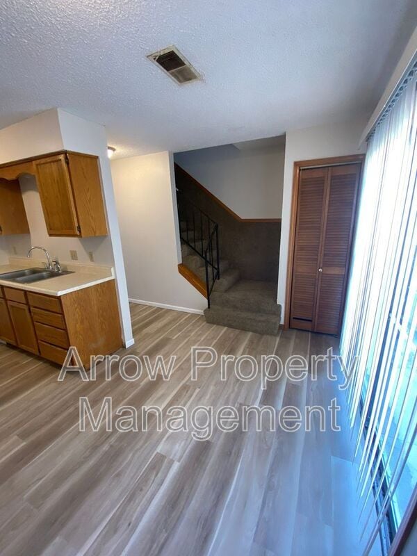 Building Photo - 1222 S Jackson St