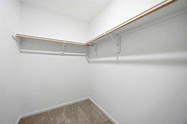 Building Photo - 16842 Spotted Oak Dr