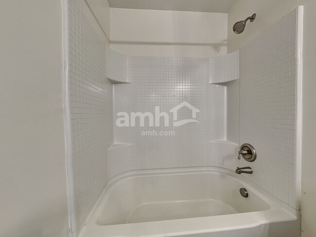 Building Photo - 280 Cameron St