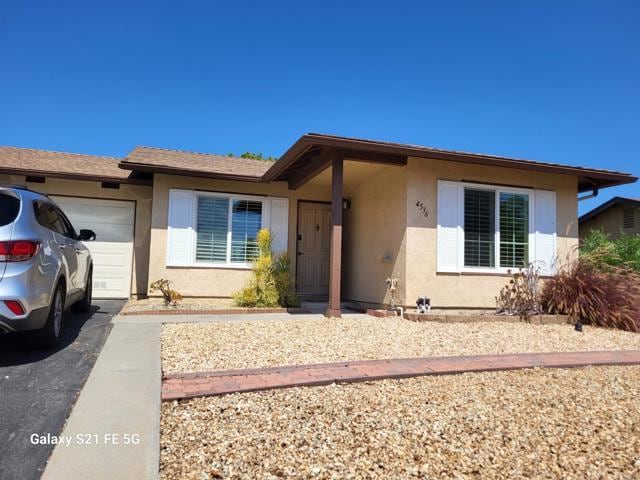 Building Photo - 4536 Beverly Glen Dr