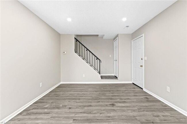 Building Photo - 22300 River Walk Ln