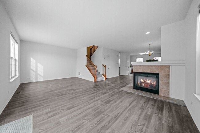 Building Photo - 760 Lambert Ln