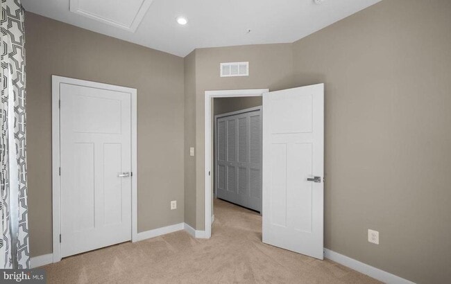 Building Photo - 100 Bethlehem Pl