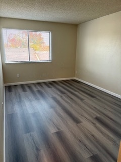 Building Photo - 5075 Valley Crest Dr