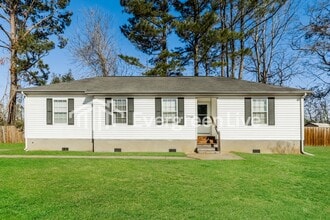 Building Photo - 2621 National Woods Dr