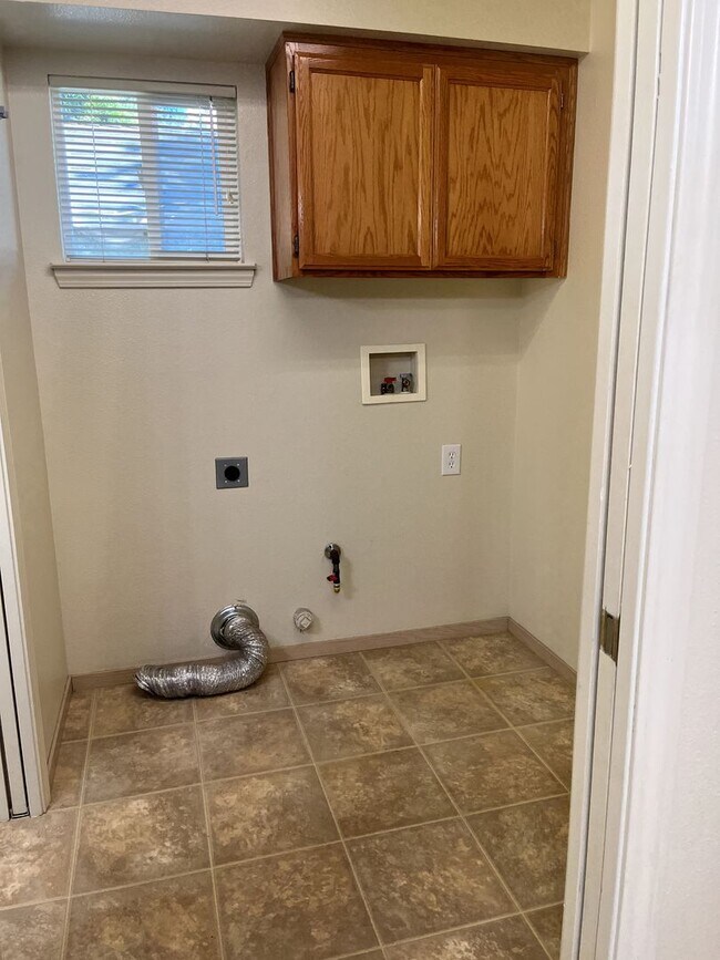 Building Photo - sout1067