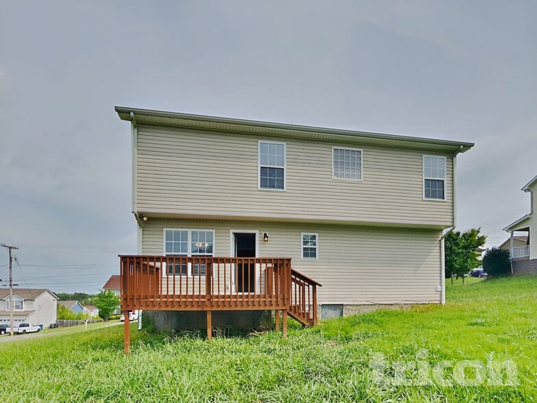 Building Photo - 1421 E Nir Shreibman