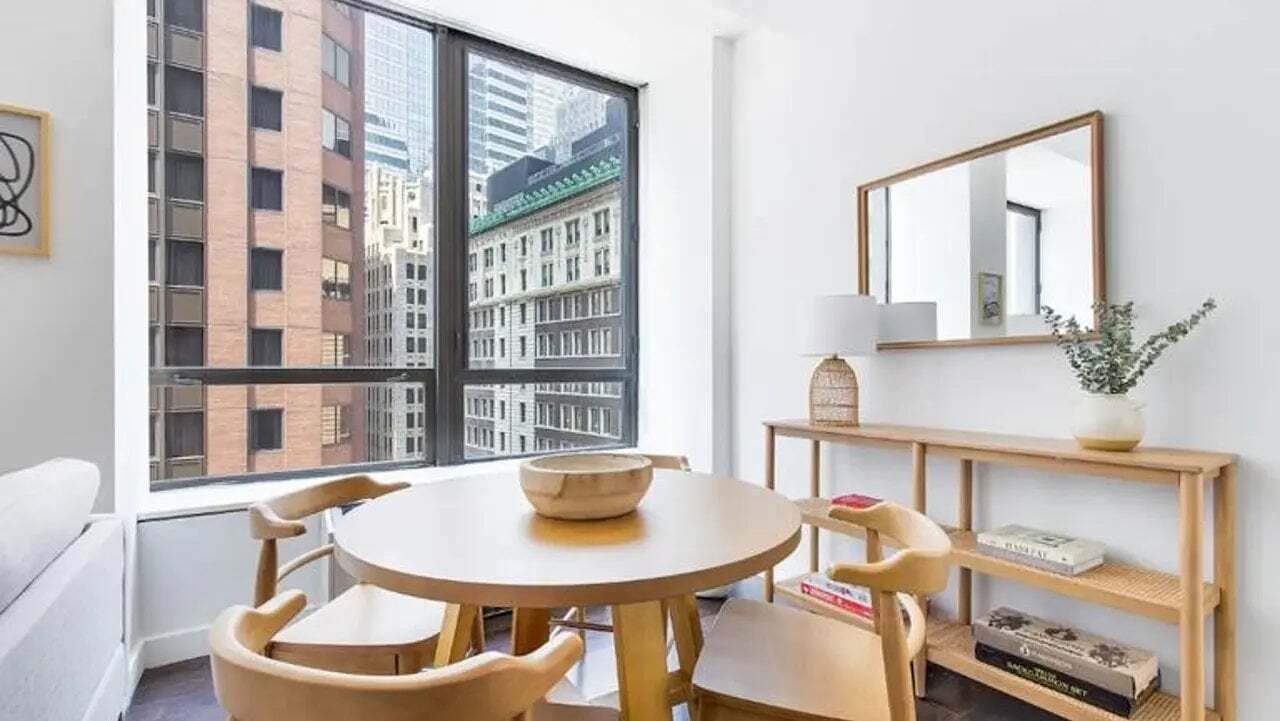 Building Photo - 128 Water St