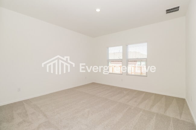 Building Photo - 1128 Nesting Bird Dr