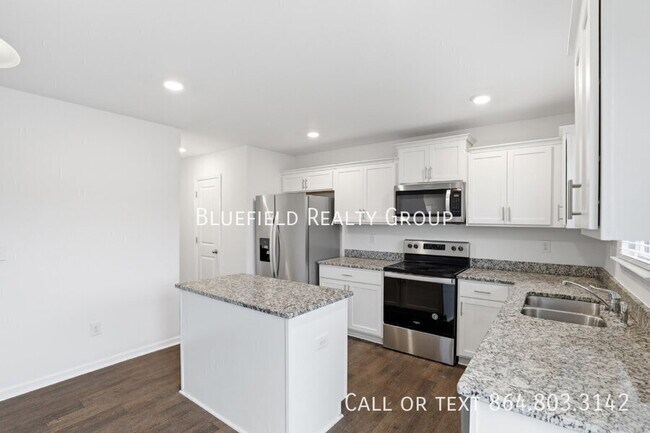 Building Photo - 227 Millen Dr