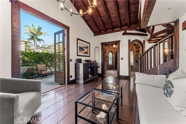 Building Photo - 1481 Santa Cruz St