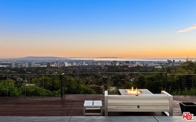 Building Photo - 10134 Angelo View Dr