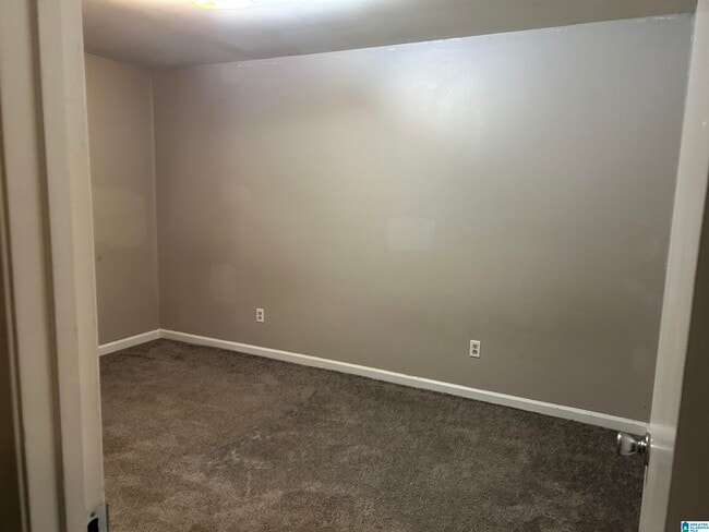 Building Photo - 179 1st St