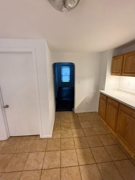 Building Photo - 415 9th Ave