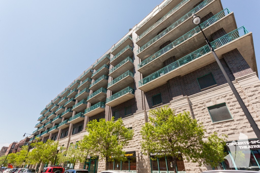 Building Photo - 910 W Madison St