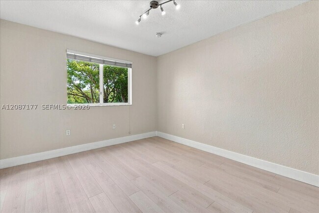 Building Photo - 21000 SW 87th Ave