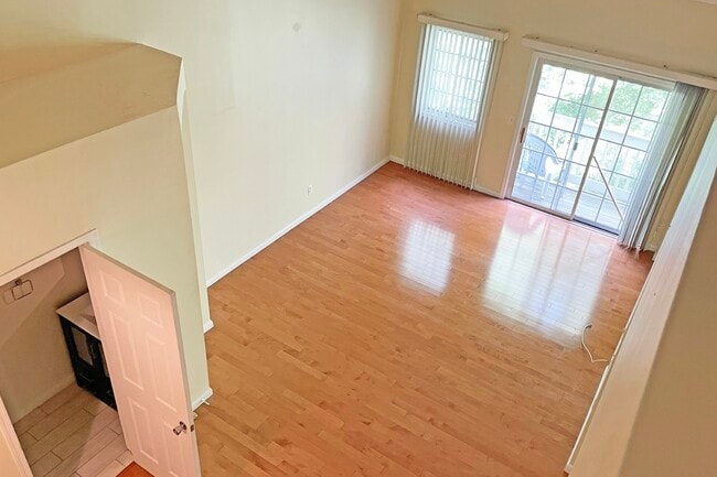 Building Photo - 12B Leva Dr