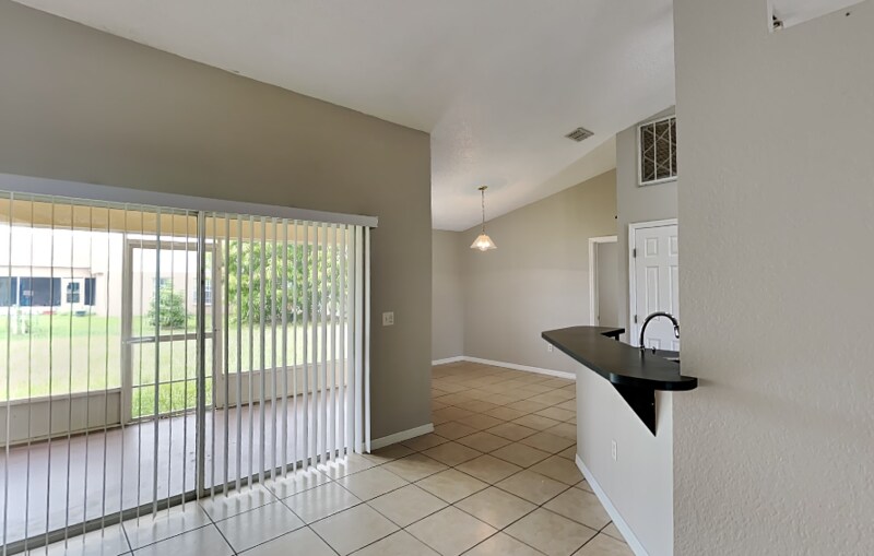 Building Photo - 817 Highland Crest Loop