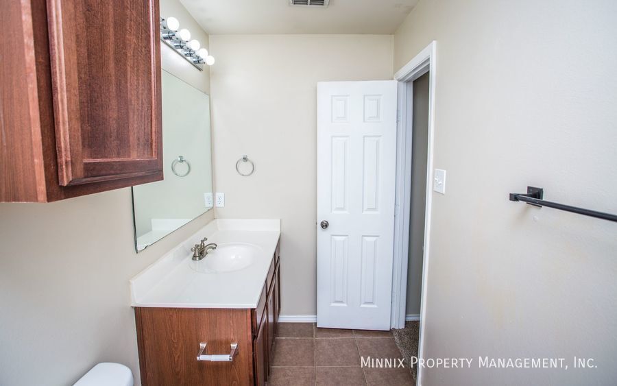 Building Photo - 6503 85th St