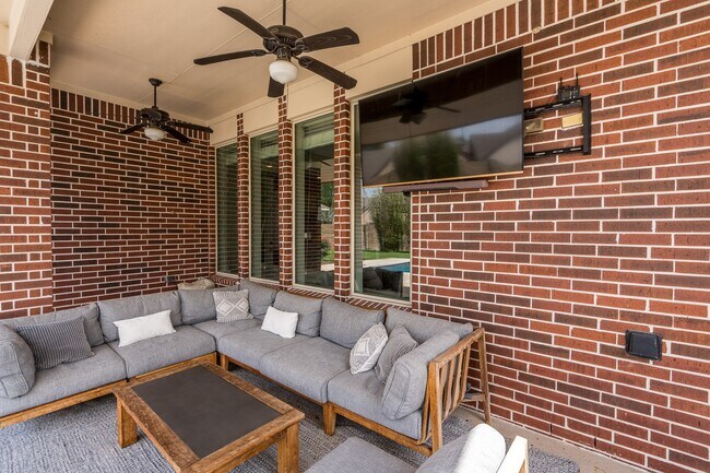 Building Photo - 2034 Baker Estates Dr