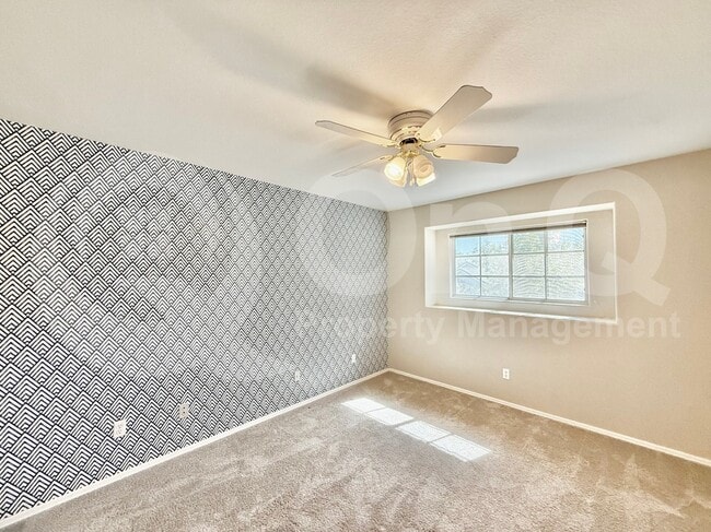 Building Photo - 860 N McQueen Rd