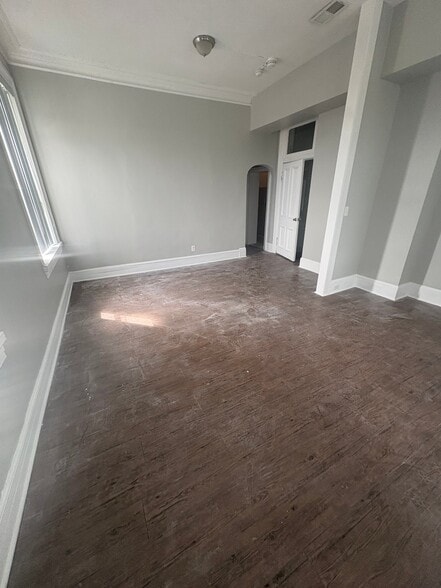 Building Photo - 3436 Auchentoroly Terrace