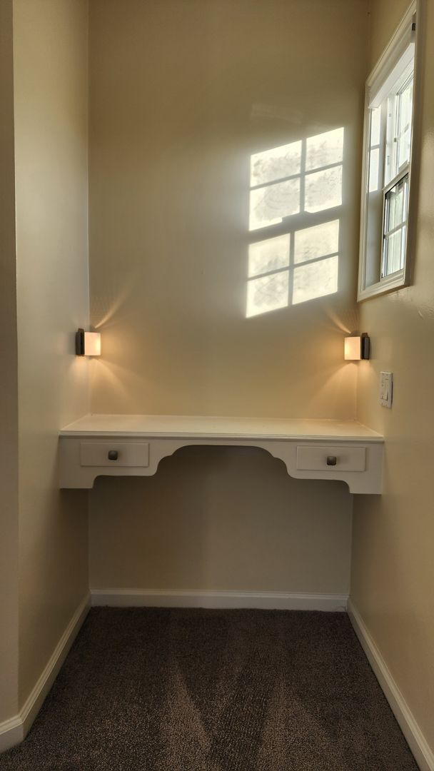 Building Photo - 1433 Selby Ave