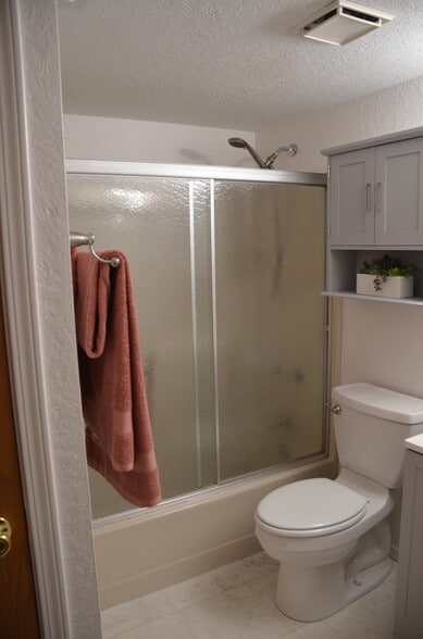 Building Photo - 3687 Elm Gardens Dr