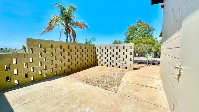 Building Photo - Beautifully Remodeled Top to Bottom Single...