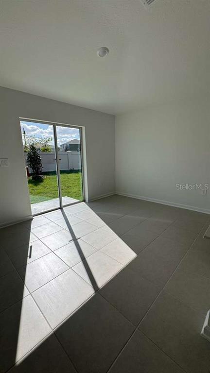 Building Photo - 5161 Green Belt Dr