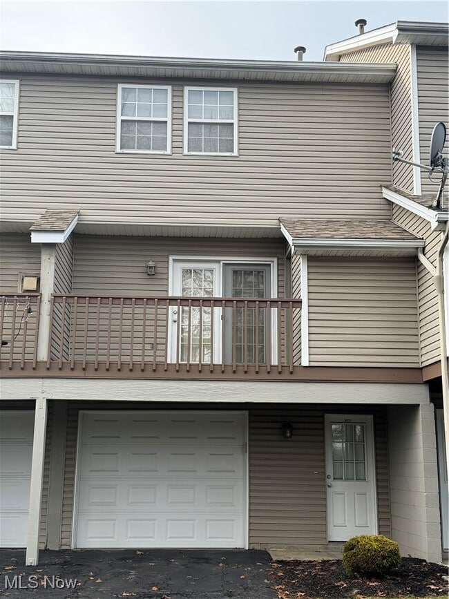 Building Photo - 6913 Tippecanoe Rd