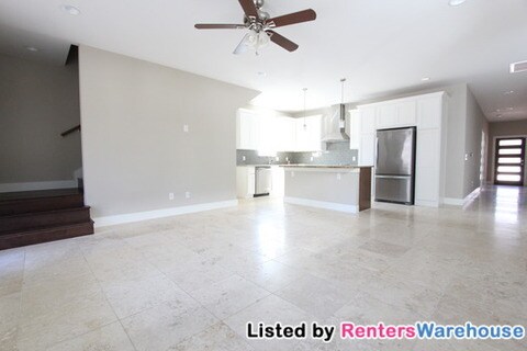 Building Photo - 1206 Deloney St