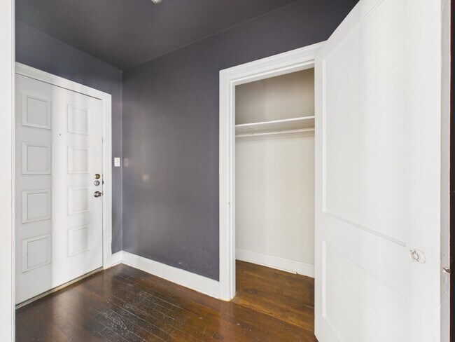 Building Photo - 1920 Richmond Ave.