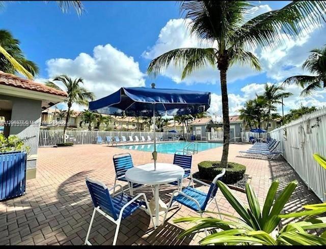 Building Photo - 8330 NW 107th Pl