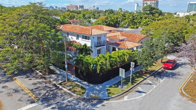 Primary Photo - 100 SW 26th Rd