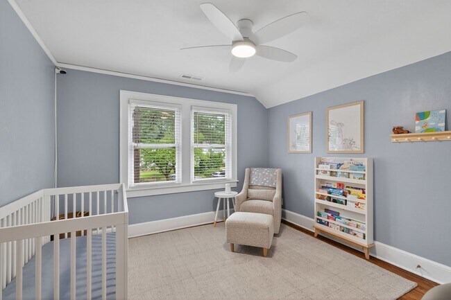 Building Photo - Available September 1st! A First Time Rent...