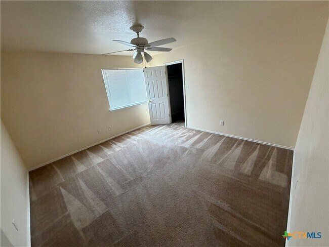 Building Photo - 212 Lottie Ln