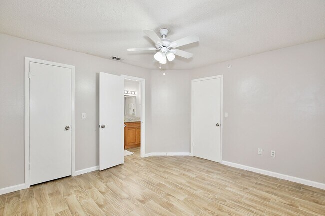 Building Photo - The Landings Condominiums