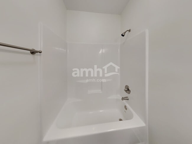 Building Photo - 1109 Abundance Dr