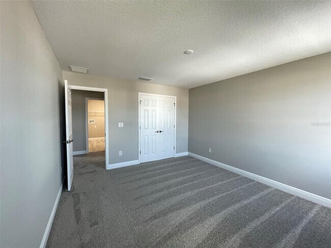 Building Photo - 5404 Tagalong Pl