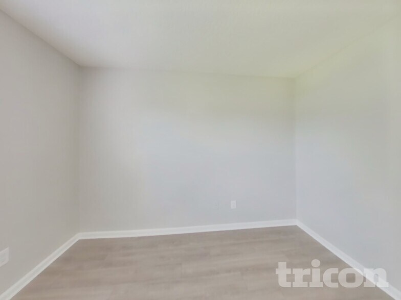 Building Photo - 3208 Ginny Lake Dr