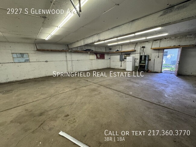 Building Photo - 2927 S Glenwood Ave