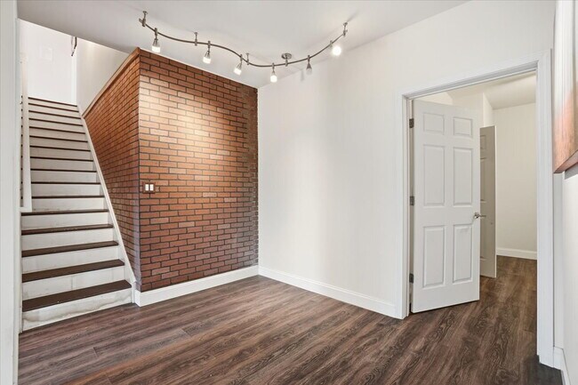 Building Photo - "Spacious 5-Bed Retreat with Wet Bar, Movie Room & Finished Basement in Kennesaw!"