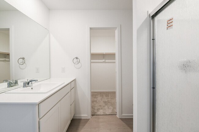 Building Photo - 6871 Flowering Ginger Ln