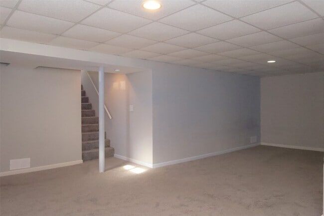 Building Photo - 835 Cole Blvd