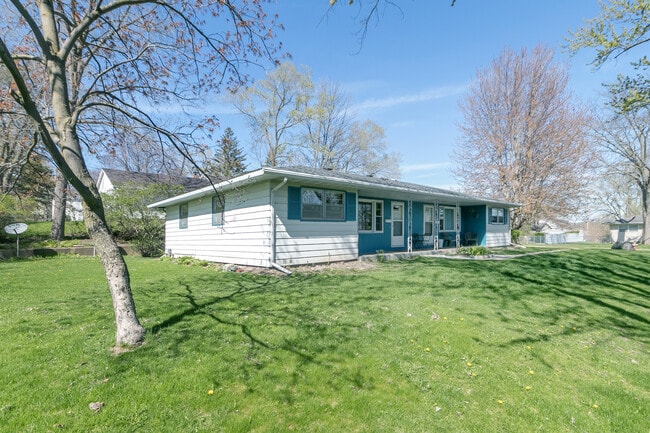 Building Photo - 4807 Camden Rd