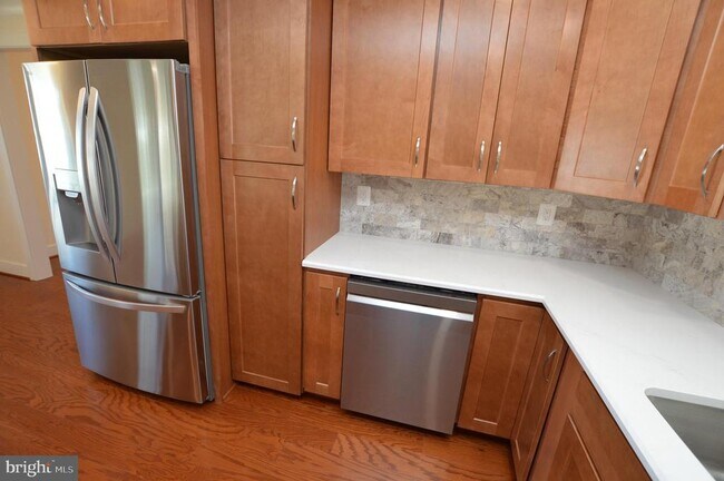 Building Photo - 12116 Whitehall Dr