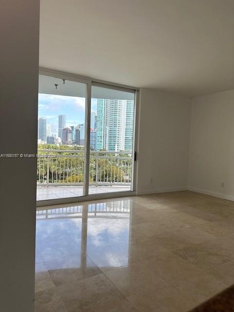 Building Photo - 2475 Brickell Ave