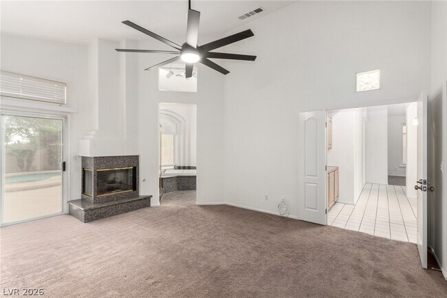 Building Photo - 2412 Shady Vista Dr