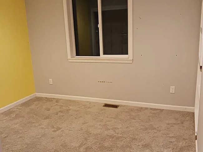 Building Photo - 4BR, 2.5BA home in Shoreline